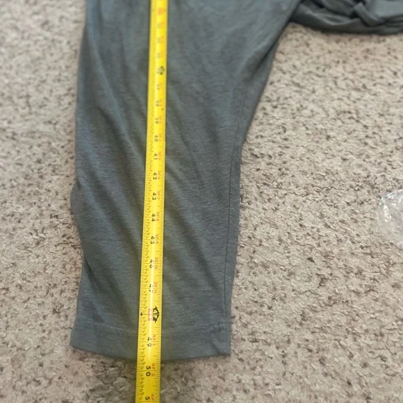 Free People gray Jumpsuit Beach Sleeveless Oversized Summer Casual pockets Sz M - Picture 9 of 9